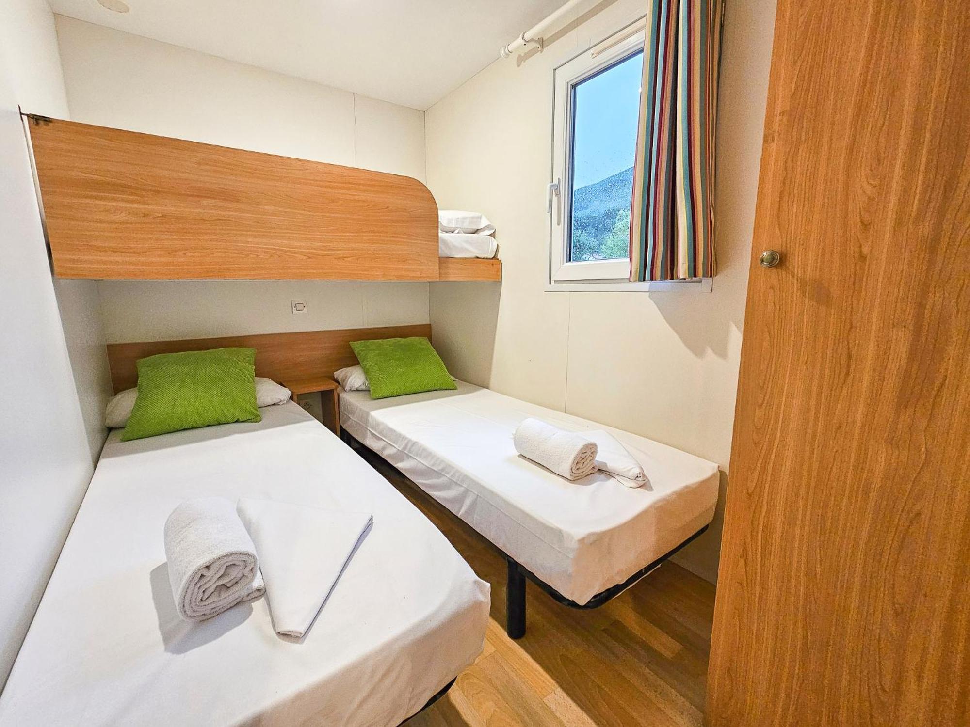 Bungalows Y Cabanas Solopuent Natur Castiello de Jaca Exteriör bild