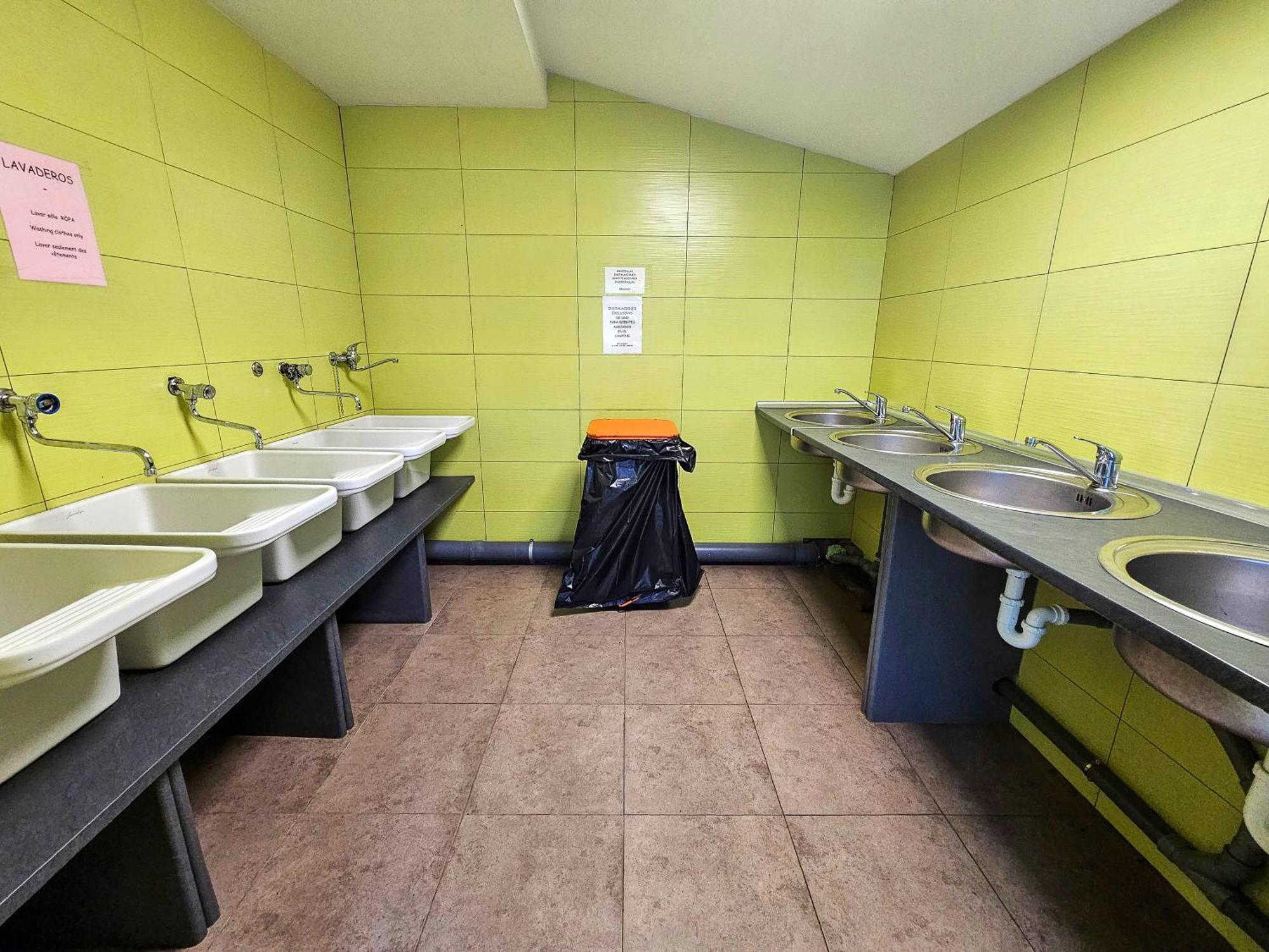 Bungalows Y Cabanas Solopuent Natur Castiello de Jaca Exteriör bild