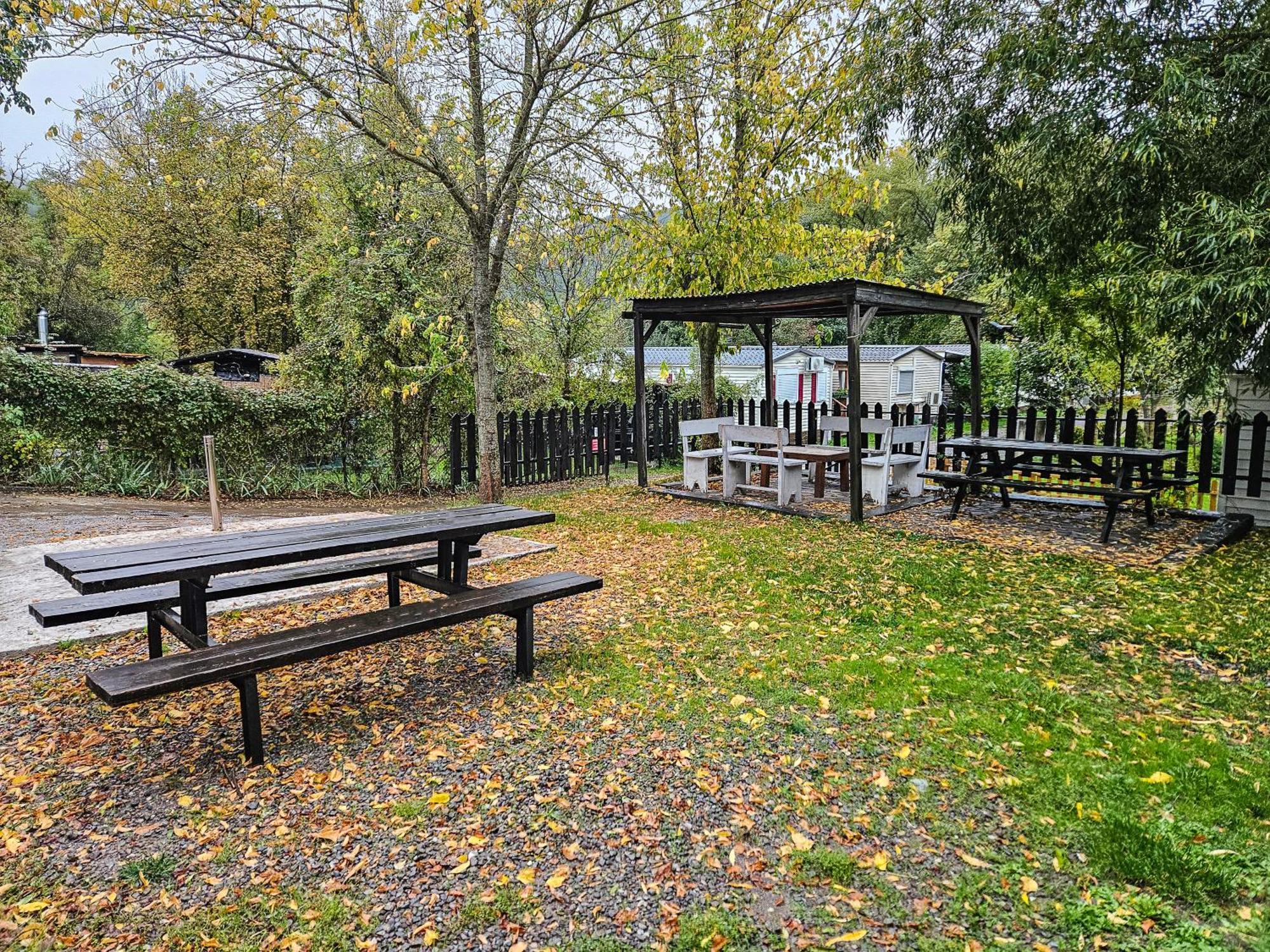 Bungalows Y Cabanas Solopuent Natur Castiello de Jaca Exteriör bild