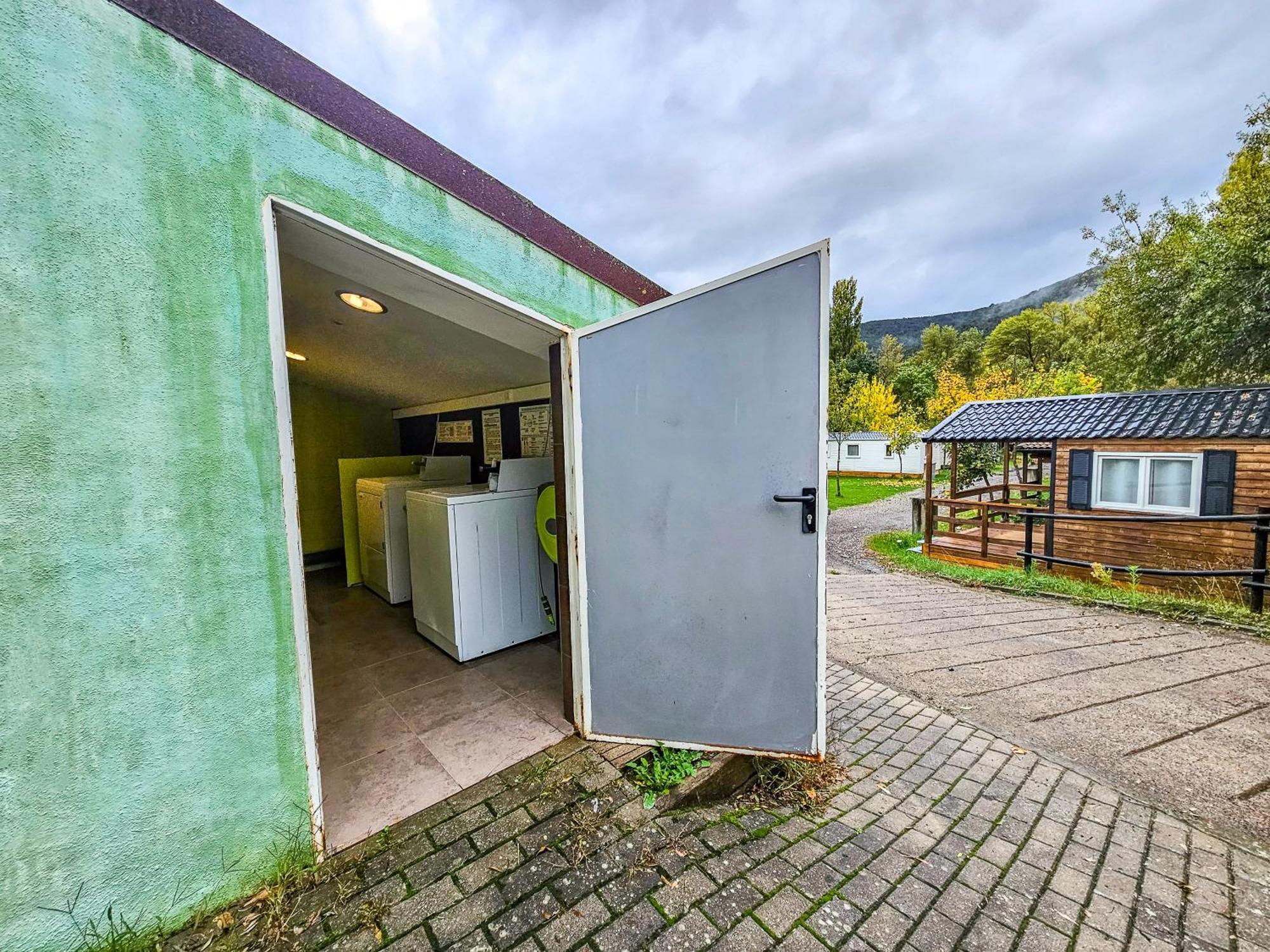Bungalows Y Cabanas Solopuent Natur Castiello de Jaca Exteriör bild